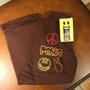 ✌🏿 Likewear Peace Sweats